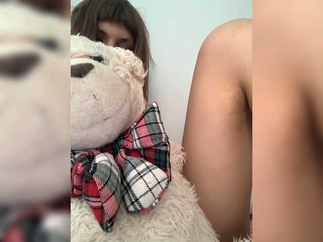 Velune live webcam show