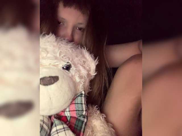 Velune live webcam show