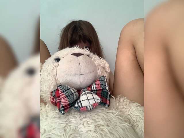 Velune live webcam show
