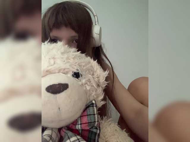 Velune live webcam show