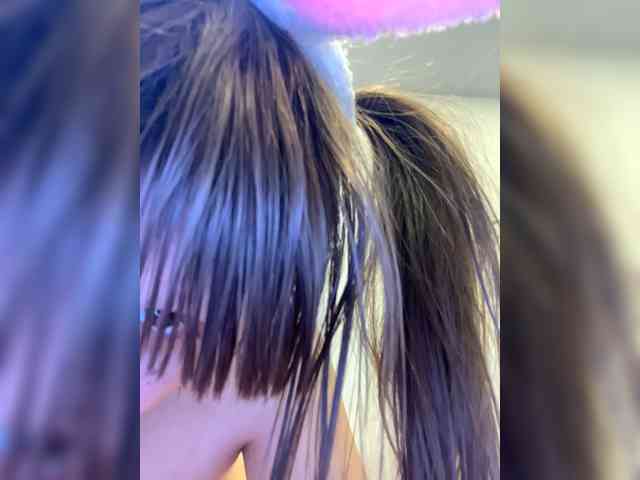 nefiq081 Live Webcam on BongaCams