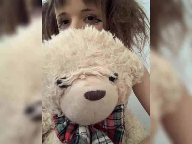 nefiq081 Live Webcam on BongaCams