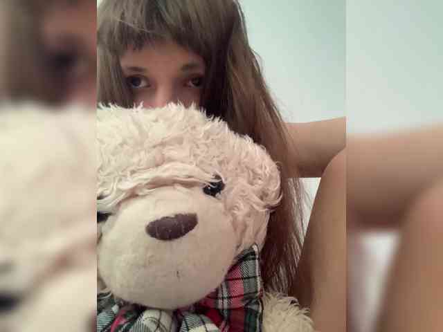 nefiq081 Live Webcam on BongaCams