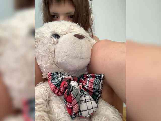 nefiq081 Live Webcam on BongaCams