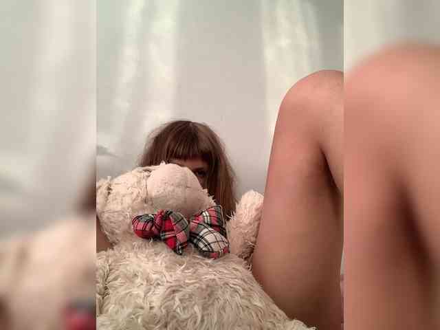 nefiq081 Live Webcam on BongaCams