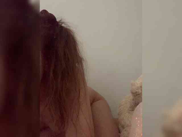 nefiq081 Live Webcam on BongaCams