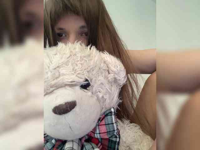 nefiq081 Live Webcam on BongaCams