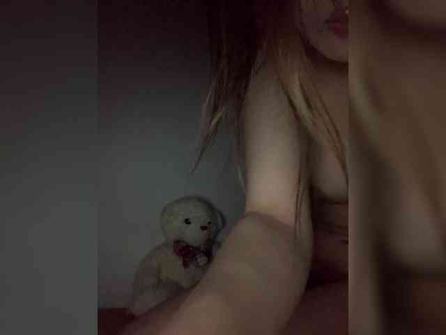 nefiq081 Live Webcam on BongaCams