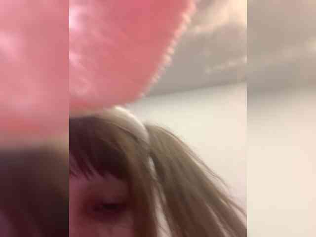 nefiq081 Live Webcam on BongaCams