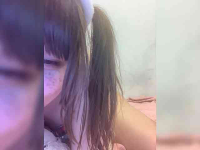 nefiq081 Live Webcam on BongaCams