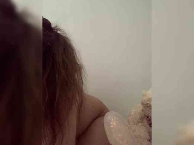 nefiq081 Live Webcam on BongaCams