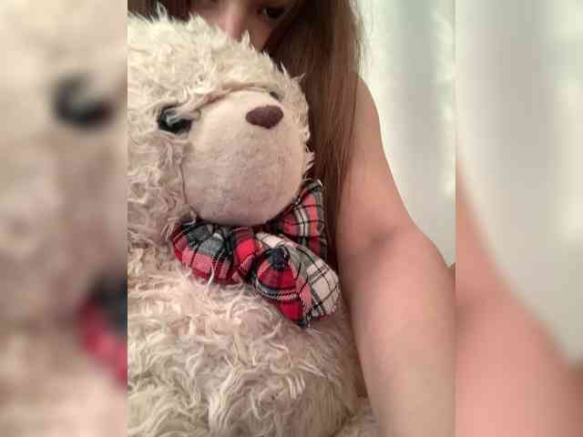 nefiq081 Live Webcam on BongaCams