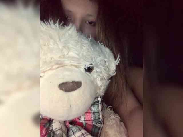 nefiq081 Live Webcam on BongaCams