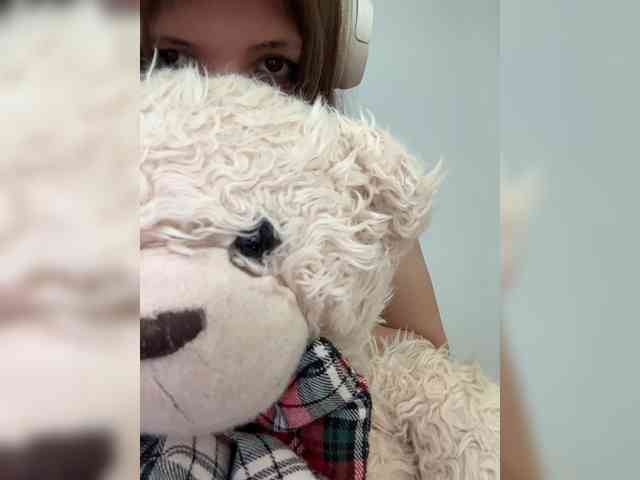 nefiq081 Live Webcam on BongaCams