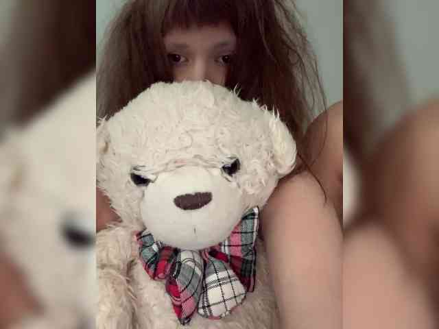 nefiq081 Live Webcam on BongaCams