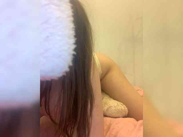nefiq081 Live Webcam on BongaCams