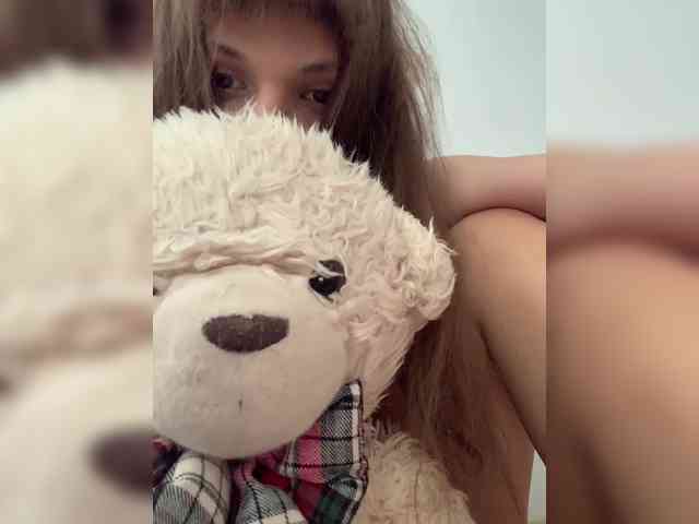 nefiq081 Live Webcam on BongaCams