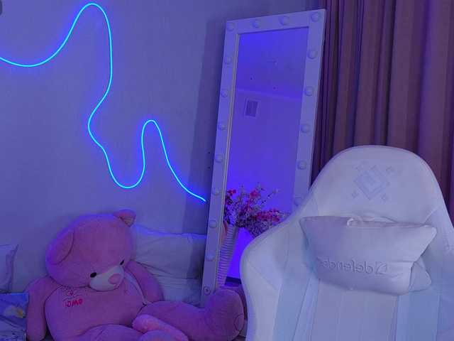 DarcyBlackwood live cam on BongaCams