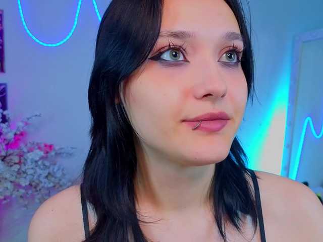 DarcyBlackwood live cam on BongaCams