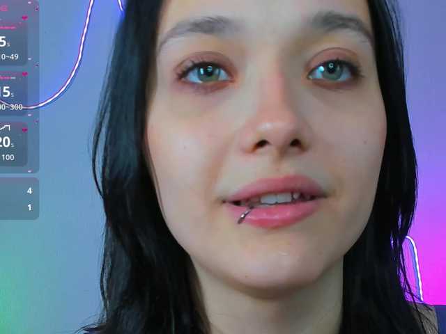 DarcyBlackwood webcam