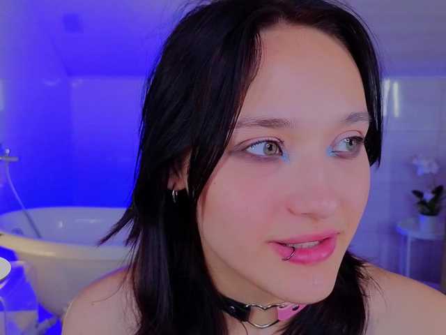 DarcyBlackwood live cam on BongaCams