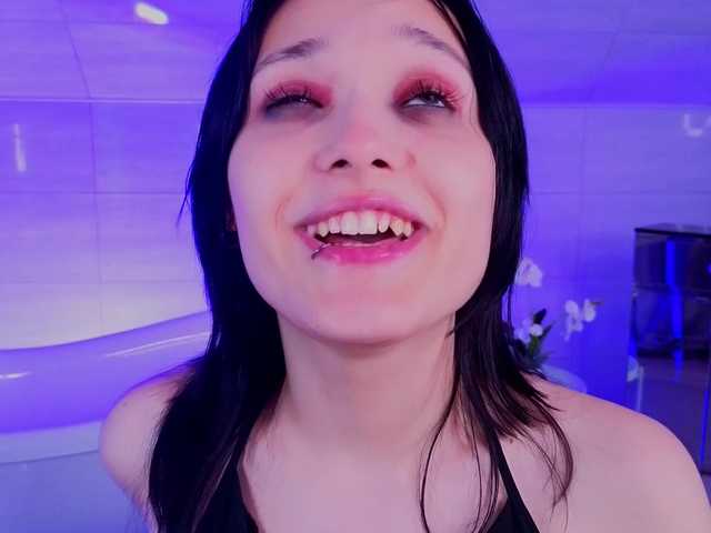 DarcyBlackwood live cam on BongaCams