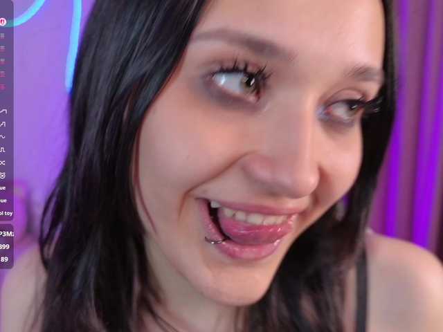 DarcyBlackwood live cam on BongaCams