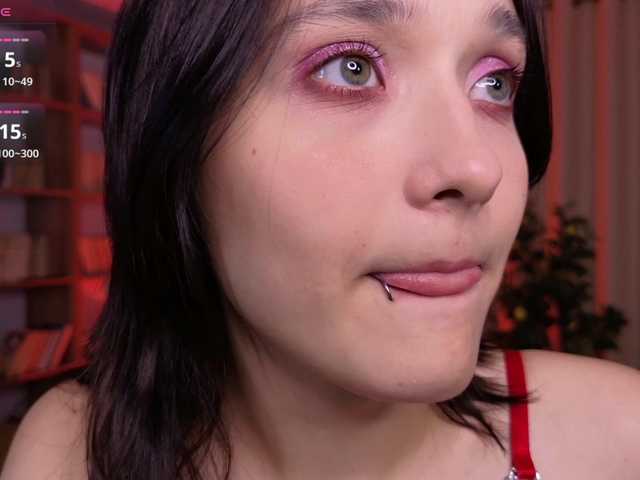 DarcyBlackwood live cam on BongaCams