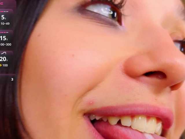 DarcyBlackwood live cam on BongaCams