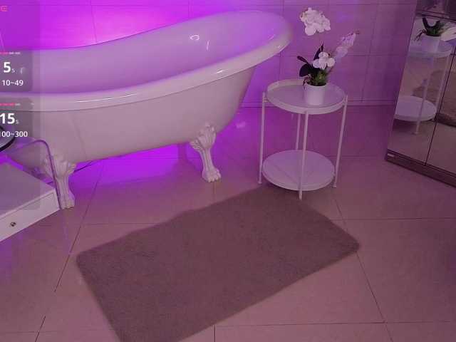 DarcyBlackwood live cam on BongaCams