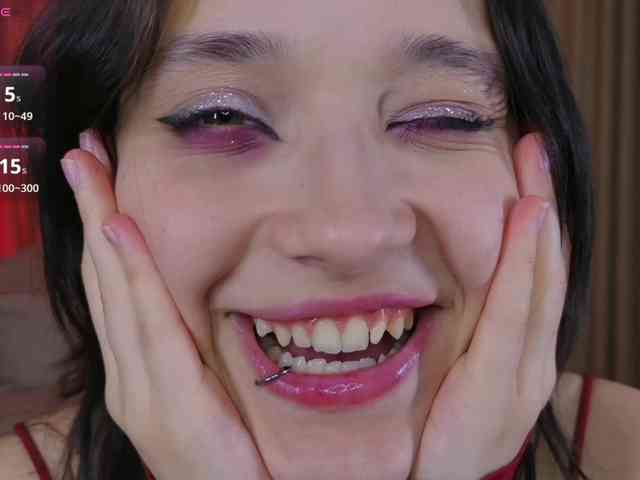 モデル: DarcyBlackwood