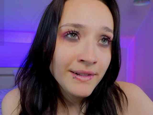 DarcyBlackwood webcam