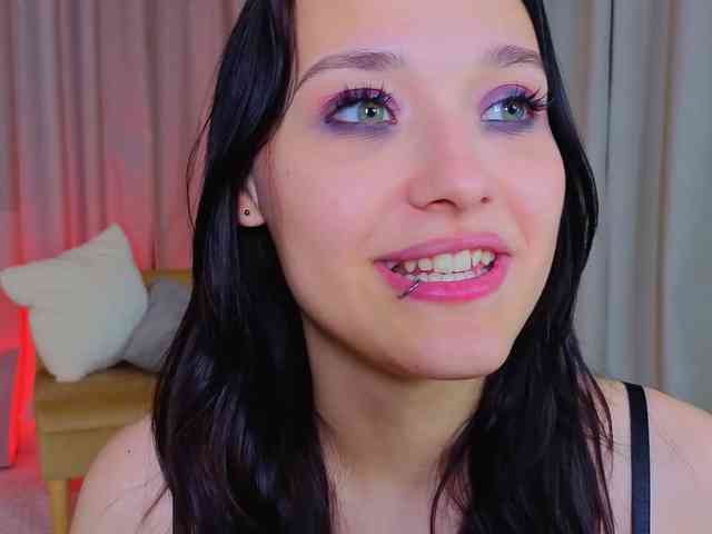 DarcyBlackwood webcam