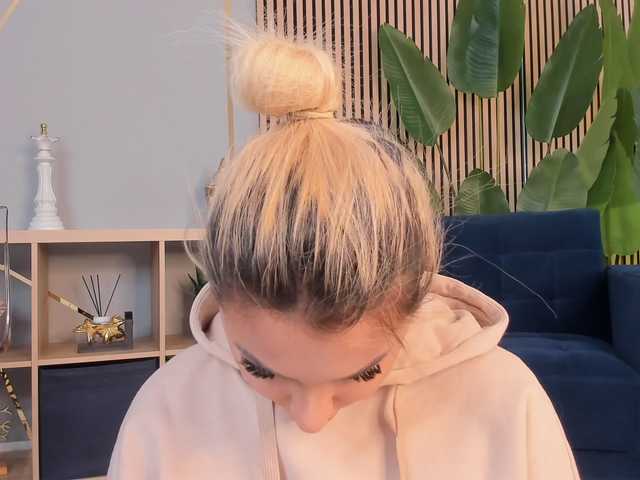 CurvyyVanessa