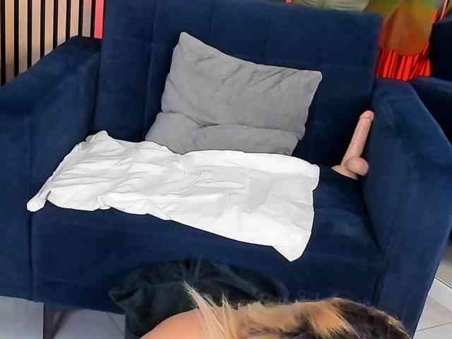 CurvyyVanessa CurvyyVanessa