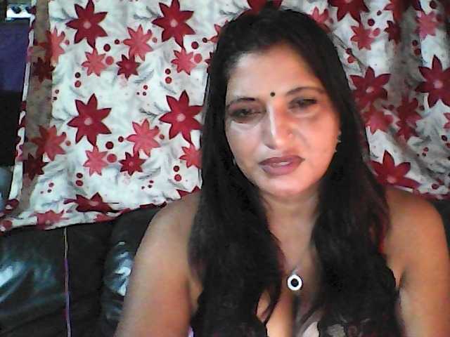 FiestyQueen live cam on BongaCams