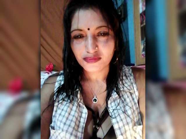 FiestyQueen live cam on BongaCams