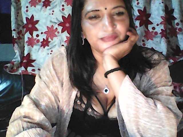FiestyQueen live cam on BongaCams