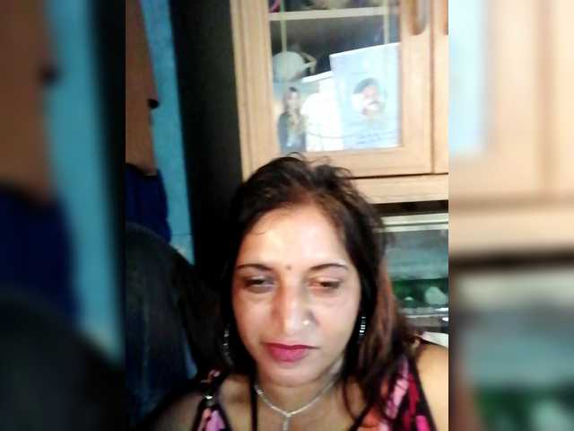 FiestyQueen's BongaCams show and profile