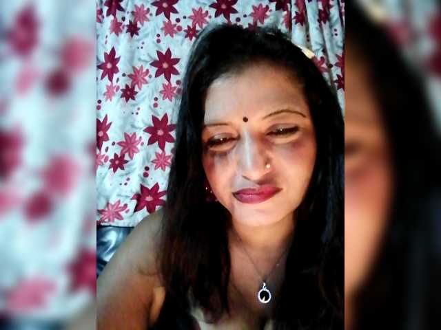 FiestyQueen live cam preview