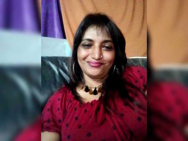 FiestyQueen's BongaCams show and profile