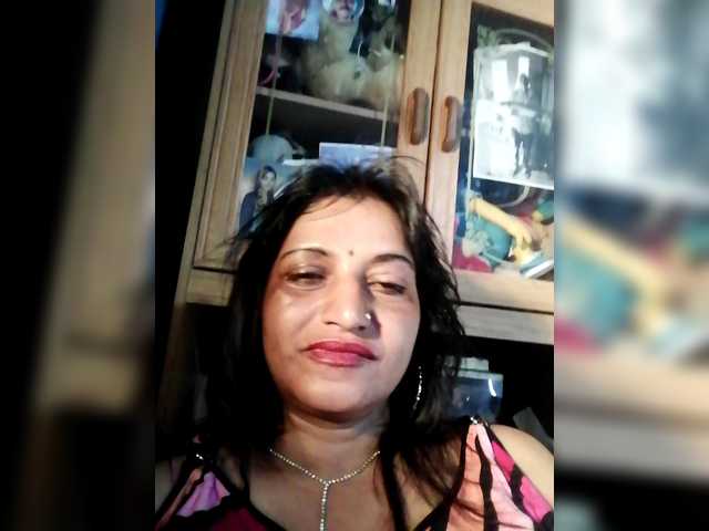 FiestyQueen's BongaCams show and profile