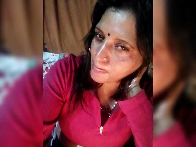 FiestyQueen live cam on BongaCams