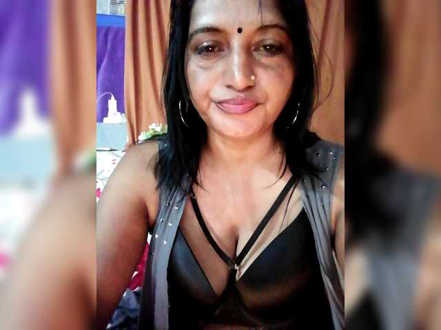 FiestyQueen live cam on BongaCams