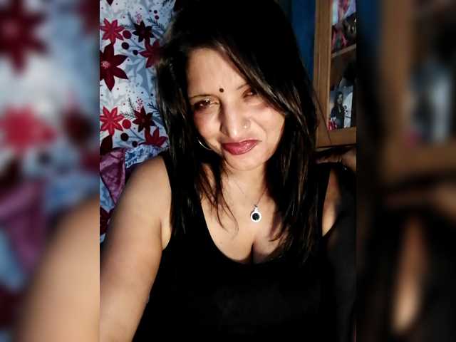 FiestyQueen live cam on BongaCams