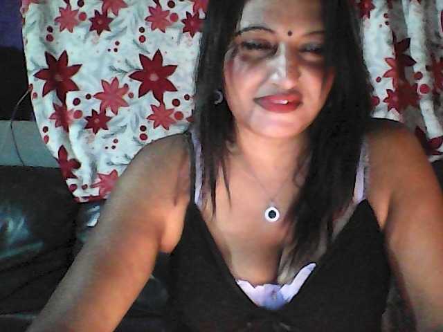 FiestyQueen live cam on BongaCams