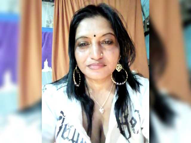 FiestyQueen live cam on BongaCams