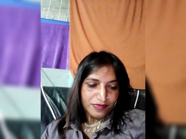 FiestyQueen's BongaCams show and profile