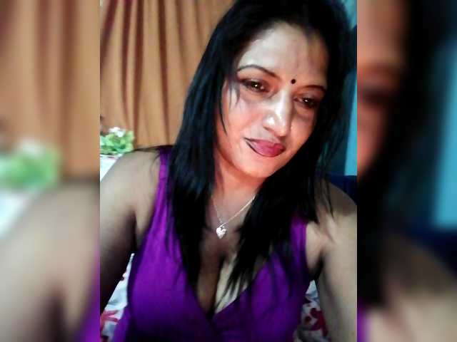 FiestyQueen live webcam show