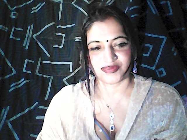FiestyQueen live cam on BongaCams